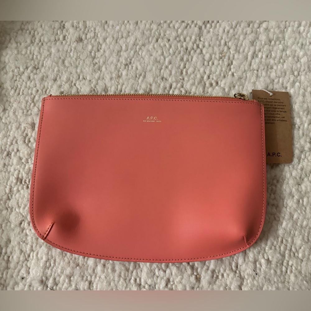 A.P.C. Sarah Pouch